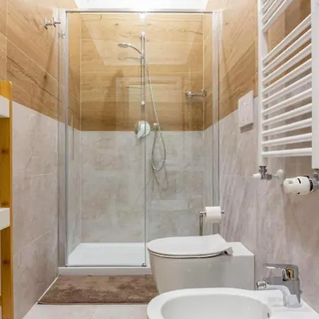 Apartment Casati Station Metro M1, M2, M3